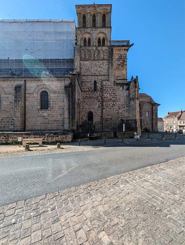 FR-Souvigny-Saint_Pierre_et_Saint_Paul-P8IX_2025-06-29_0005.jpg