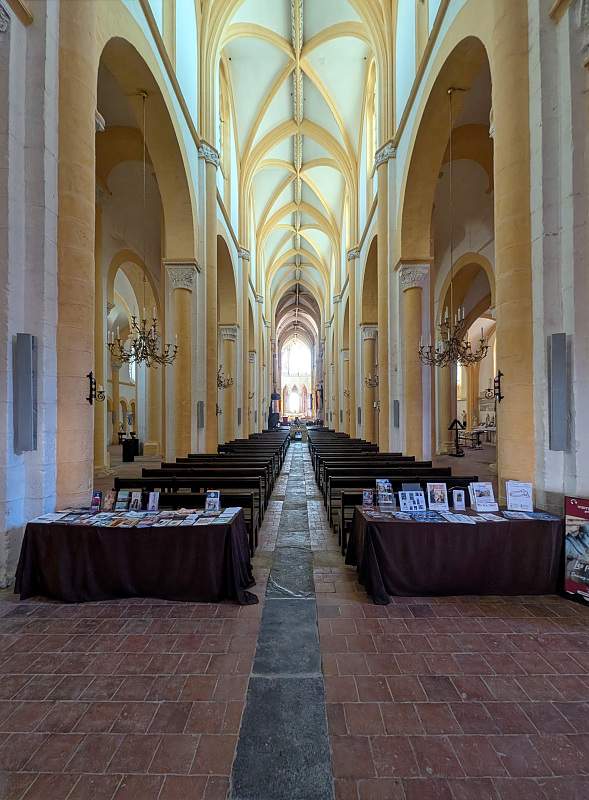 FR-Souvigny-Saint_Pierre_et_Saint_Paul-P8IX_2025-06-29_0007.jpg