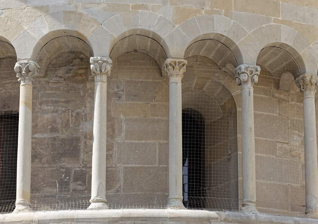 IT-Arezzo-Santa_Maria_della_Pieve-E6D_2015-08-23_6492_0001.jpg