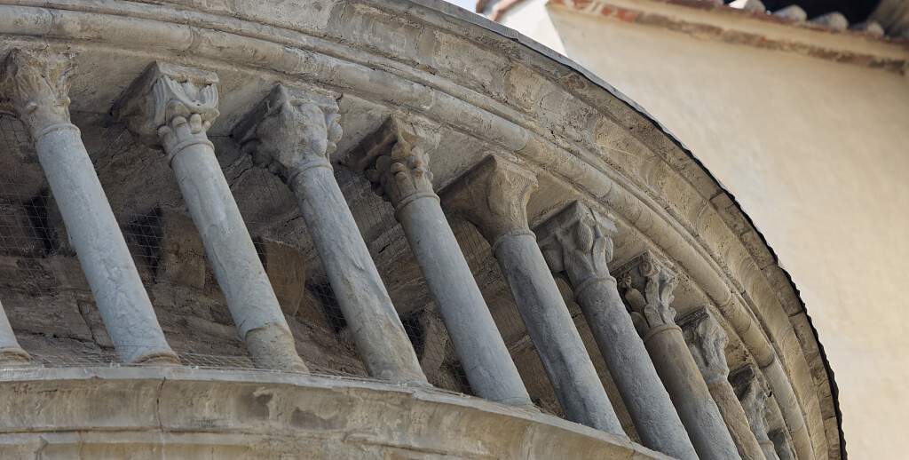 IT-Arezzo-Santa_Maria_della_Pieve-E6D_2015-08-23_6509_0001.jpg