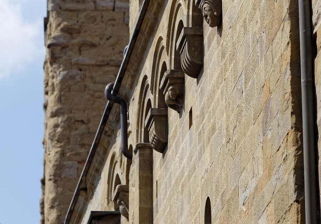 IT-Arezzo-Santa_Maria_della_Pieve-E6D_2015-08-23_6518_0001.jpg