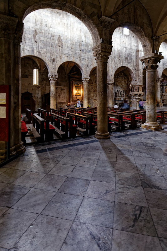 IT-Carrara-Sant_Andrea_Apostolo-E6D_2017-08-11_2381.jpg