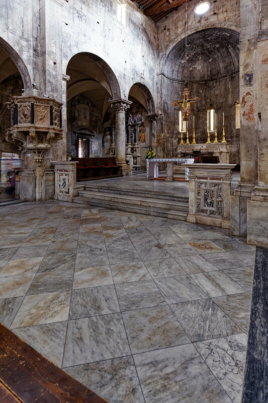 IT-Carrara-Sant_Andrea_Apostolo-E6D_2017-08-11_2386.jpg