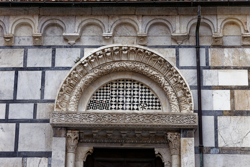 IT-Carrara-Sant_Andrea_Apostolo-E6D_2017-08-11_2409.jpg