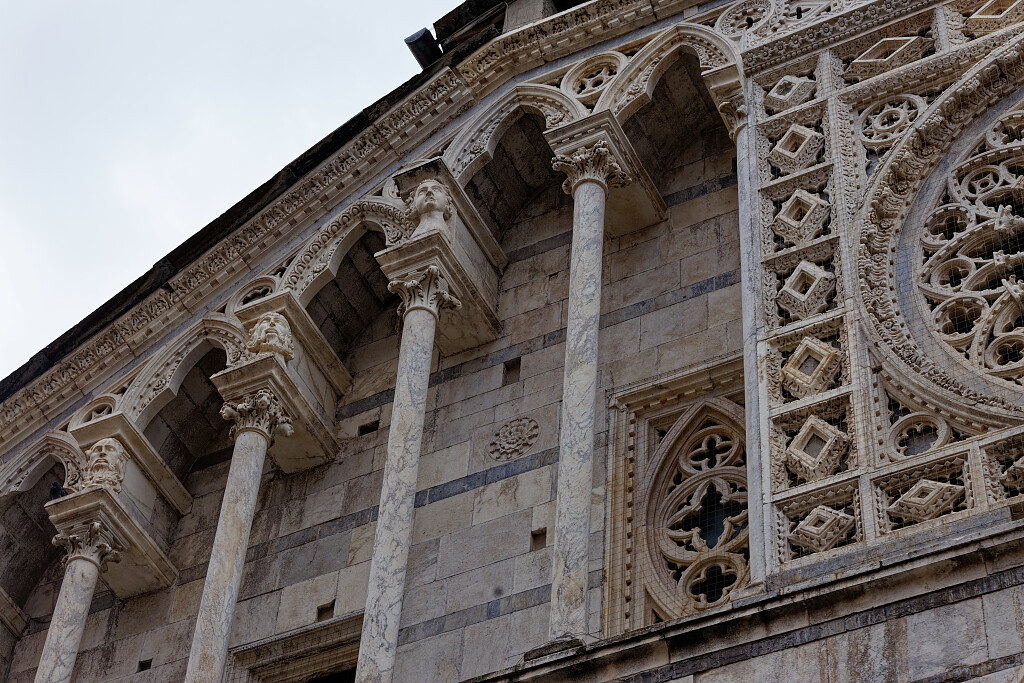 IT-Carrara-Sant_Andrea_Apostolo-E6D_2017-08-11_2417.jpg
