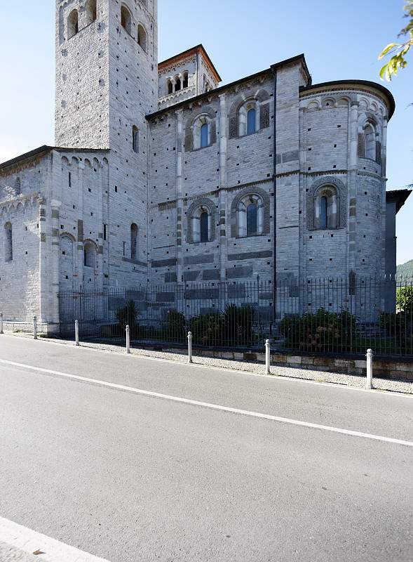 IT-Como-SantAbbondio-8817.jpg