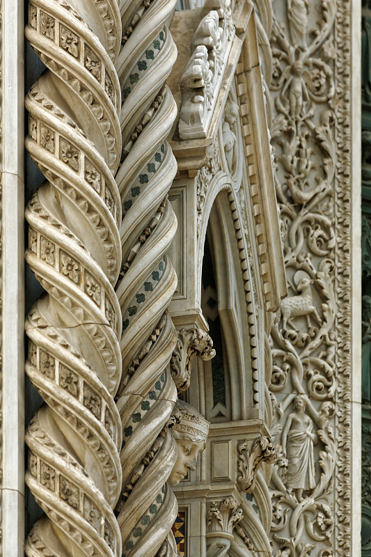 IT-Firenze-Santa_Maria_del_Fiore-E5D_2013-08-20_2940.jpg