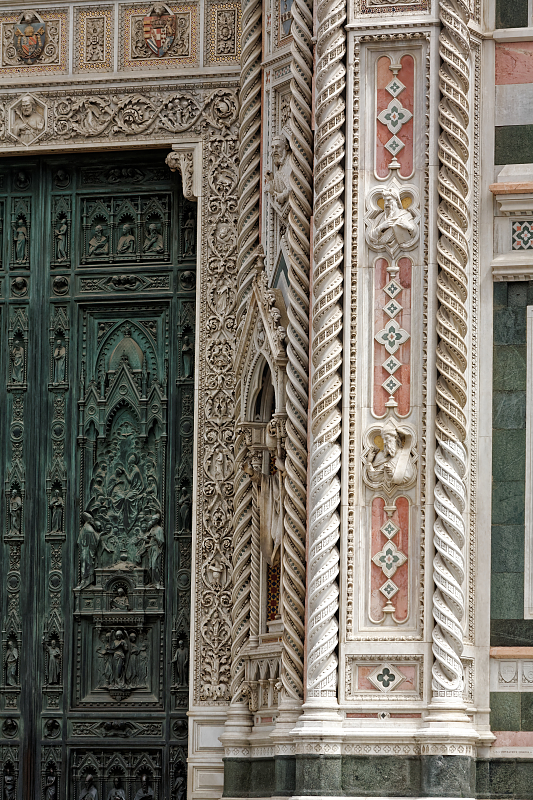 IT-Firenze-Santa_Maria_del_Fiore-E5D_2013-08-20_3111.jpg