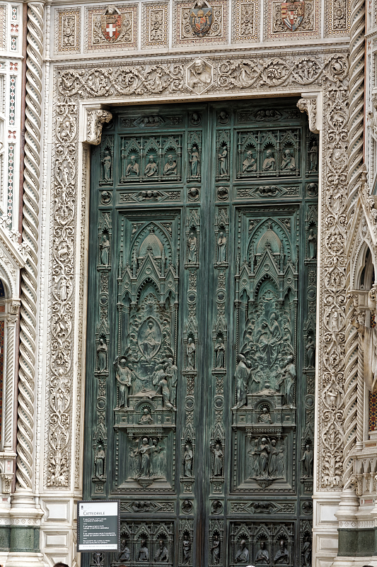 IT-Firenze-Santa_Maria_del_Fiore-E5D_2013-08-20_3112.jpg