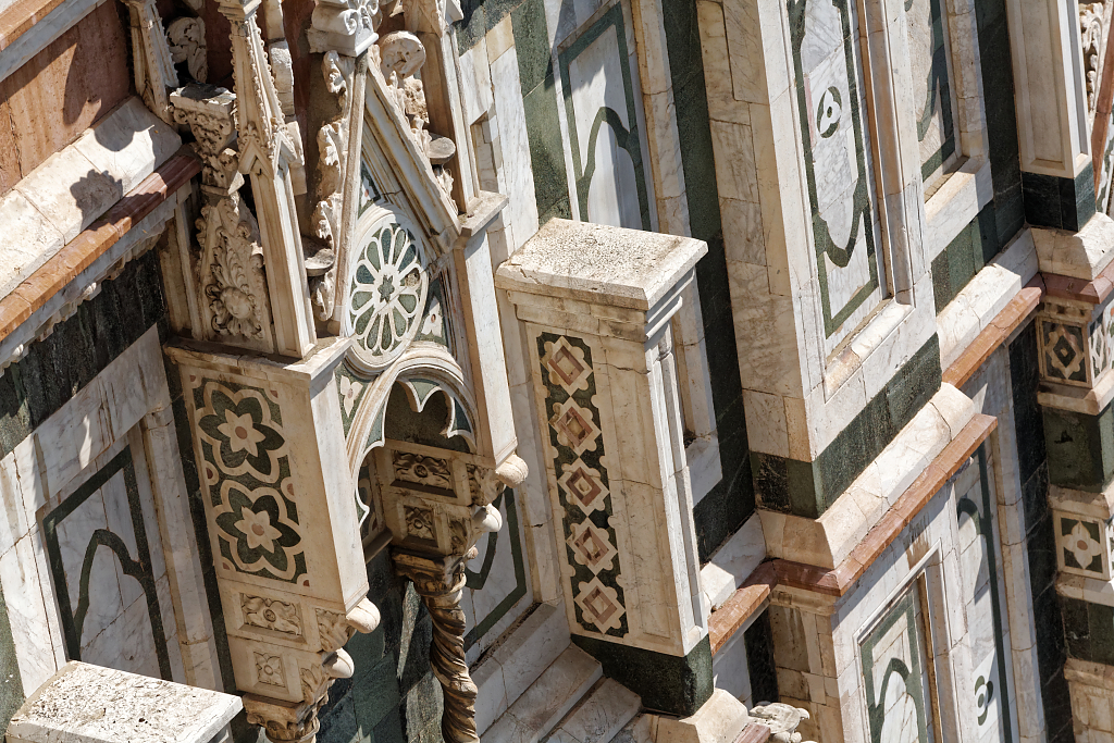 IT-Firenze-Santa_Maria_del_Fiore-E5D_2013-08-21_3200.jpg