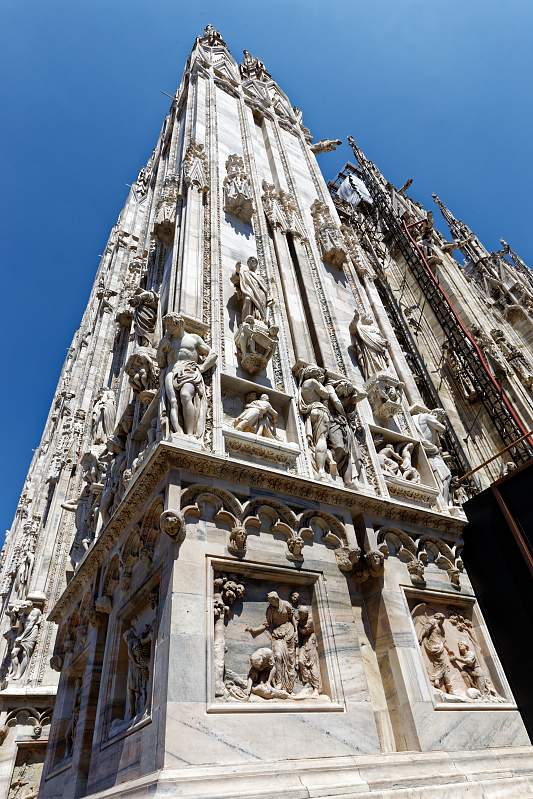 IT-Milano-Cattedrale-E6D_2016-08-13_9069_0002.jpg