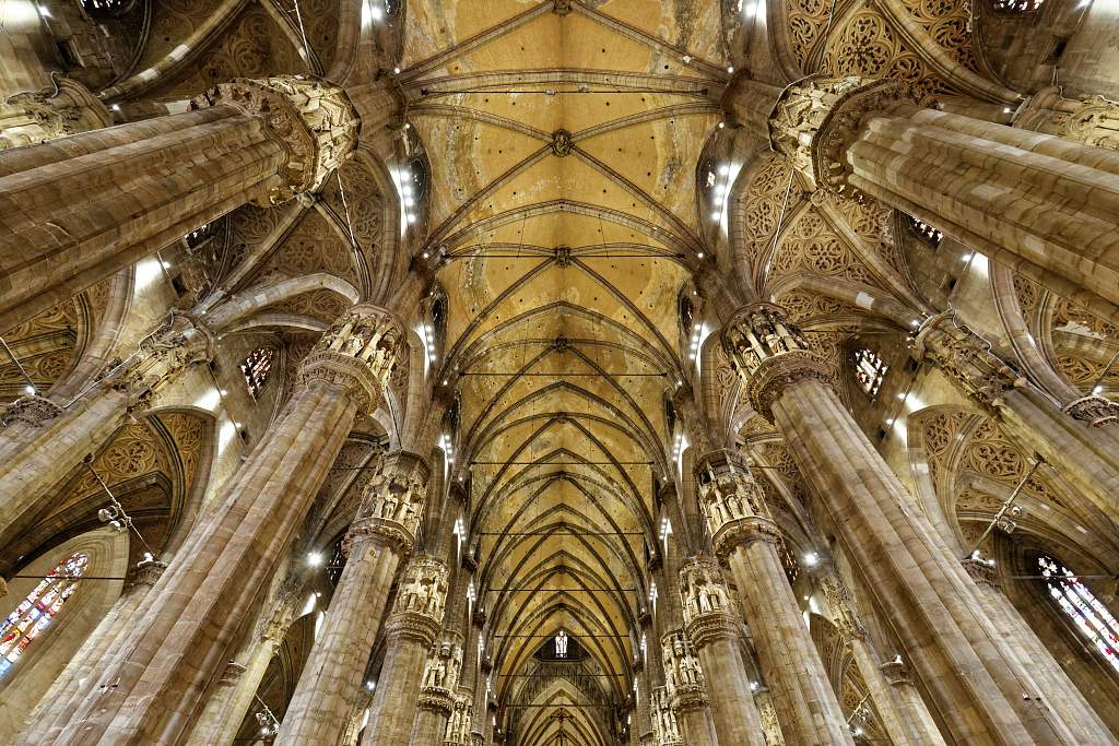 IT-Milano-Cattedrale-E6D_2016-08-13_9073_0001.jpg