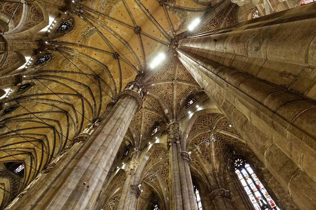 IT-Milano-Cattedrale-E6D_2016-08-13_9074_0001.jpg