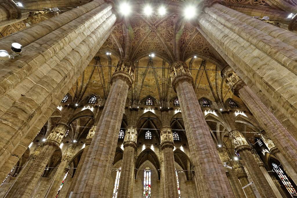 IT-Milano-Cattedrale-E6D_2016-08-13_9076_0001.jpg