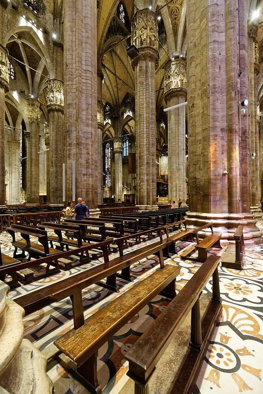 IT-Milano-Cattedrale-E6D_2016-08-13_9077_0002.jpg