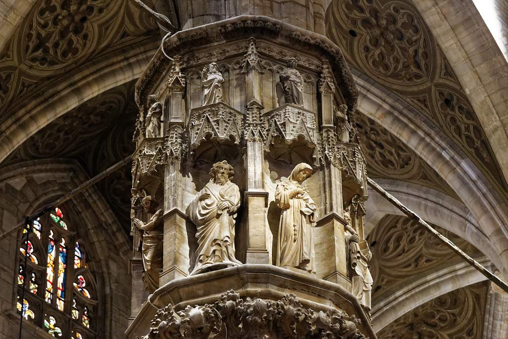 IT-Milano-Cattedrale-E6D_2016-08-13_9096_0001.jpg