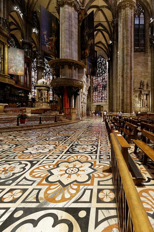 IT-Milano-Cattedrale-E6D_2016-08-13_9107_0001.jpg