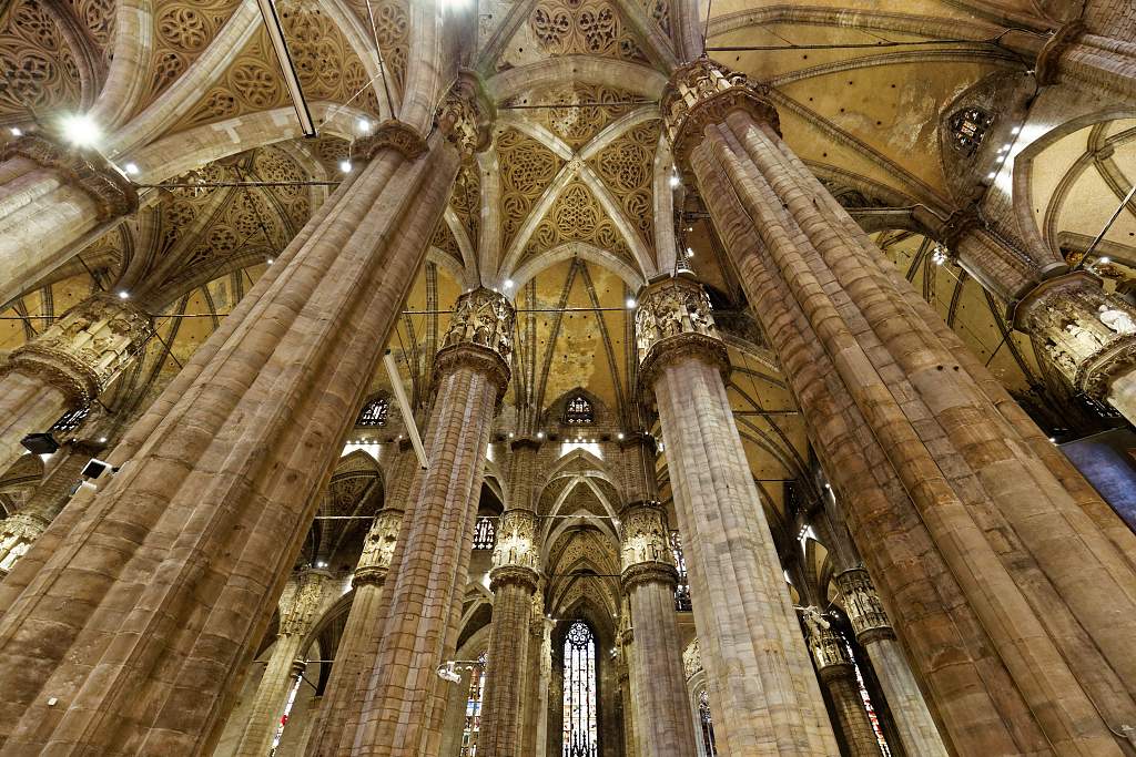 IT-Milano-Cattedrale-E6D_2016-08-13_9110_0001.jpg