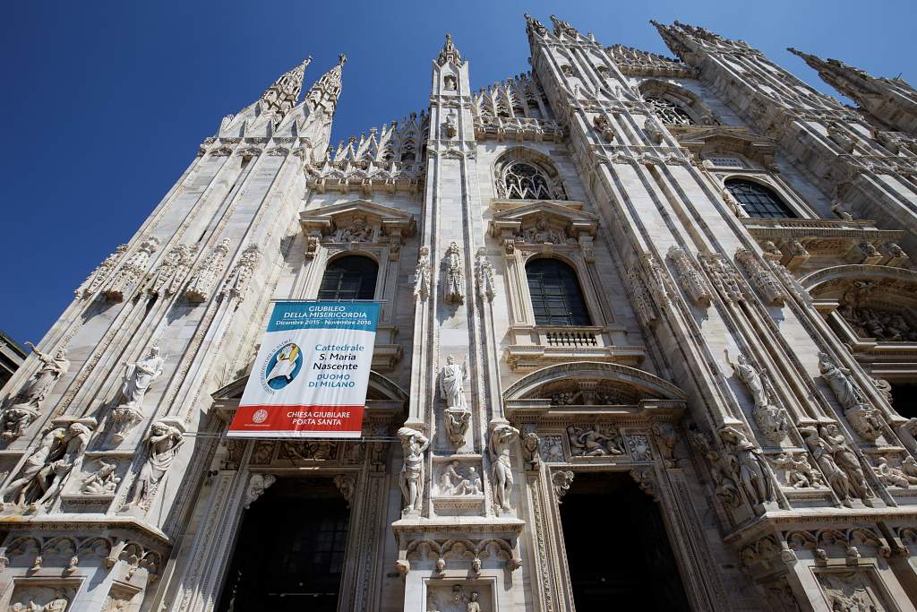 IT-Milano-Cattedrale-E6D_2016-08-13_9124_0001.jpg