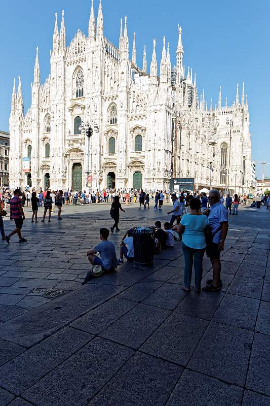 IT-Milano-Cattedrale-E6D_2016-08-13_9160_0001.jpg