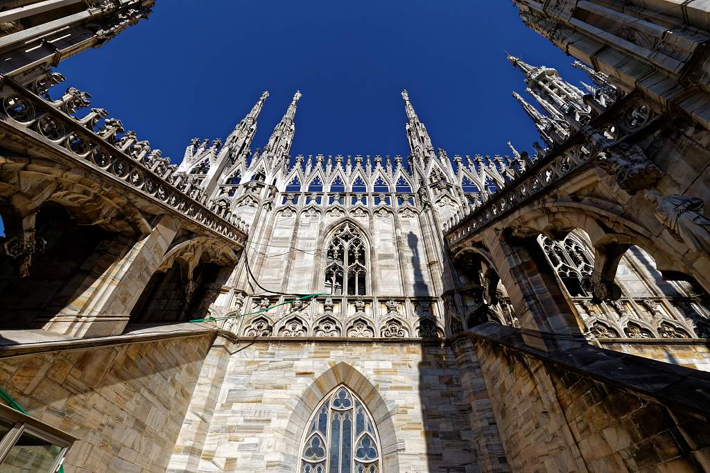 IT-Milano-Cattedrale-E6D_2016-08-13_9165_0001.jpg