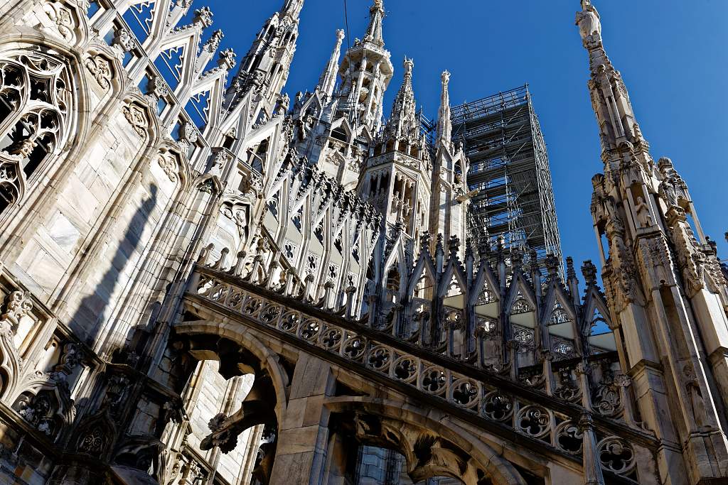 IT-Milano-Cattedrale-E6D_2016-08-13_9169_0001.jpg