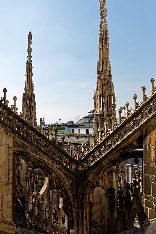 IT-Milano-Cattedrale-E6D_2016-08-13_9171_0001.jpg