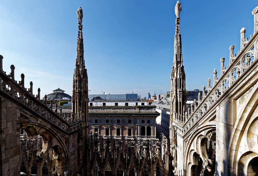 IT-Milano-Cattedrale-E6D_2016-08-13_9181_0001.jpg
