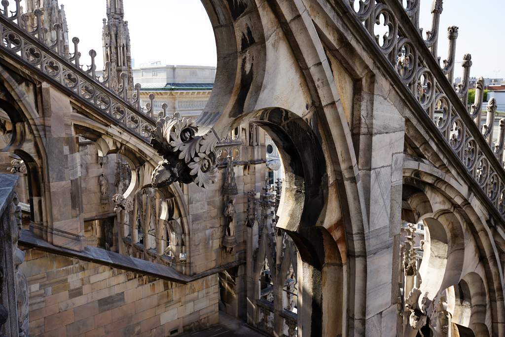 IT-Milano-Cattedrale-E6D_2016-08-13_9183_0001.jpg
