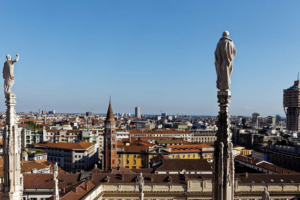 IT-Milano-Cattedrale-E6D_2016-08-13_9189_0001.jpg