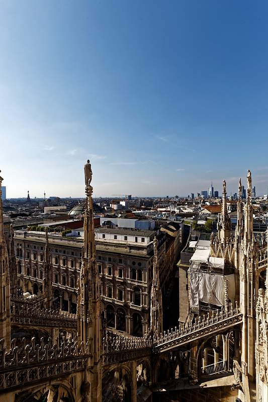 IT-Milano-Cattedrale-E6D_2016-08-13_9198_0001.jpg
