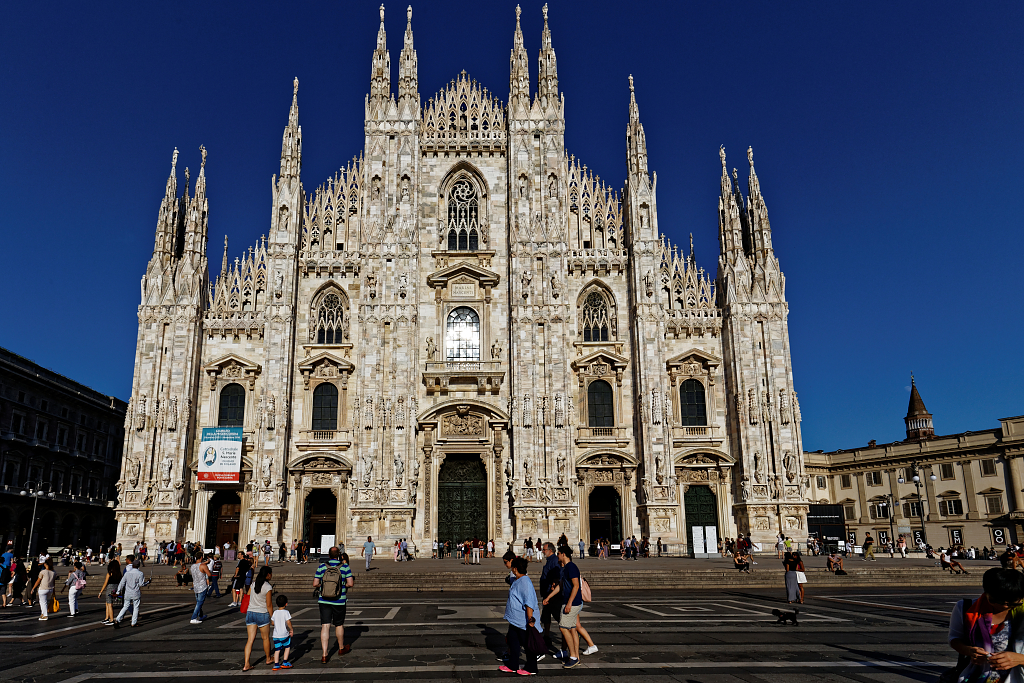 IT-Milano-Cattedrale-E6D_2016-08-13_9216_0002.jpg