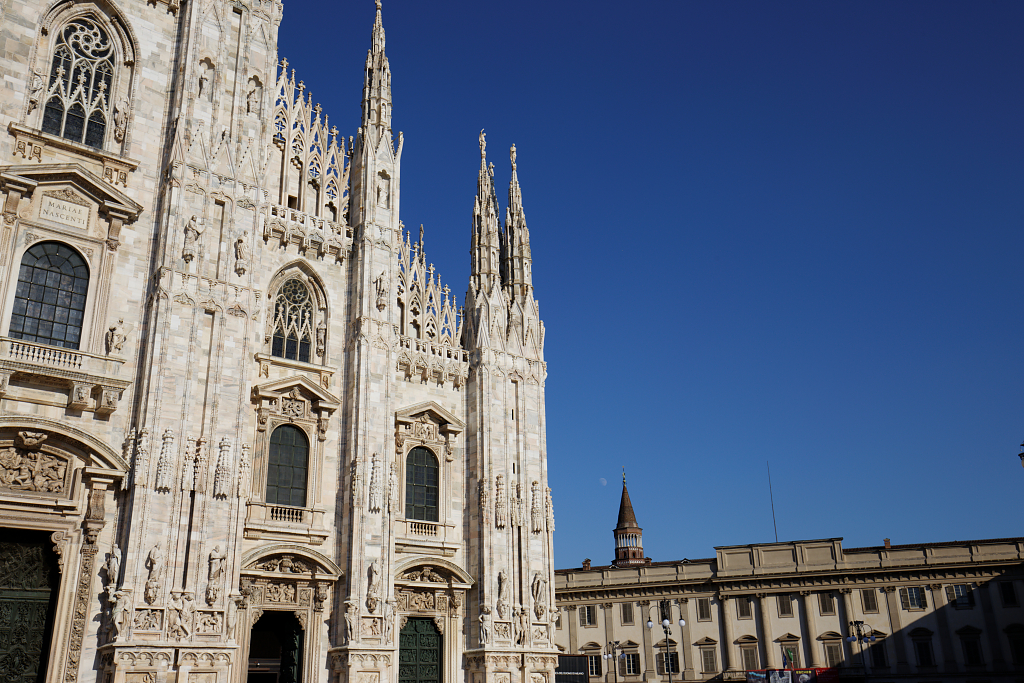 IT-Milano-Cattedrale-E6D_2016-08-13_9223_0002.jpg