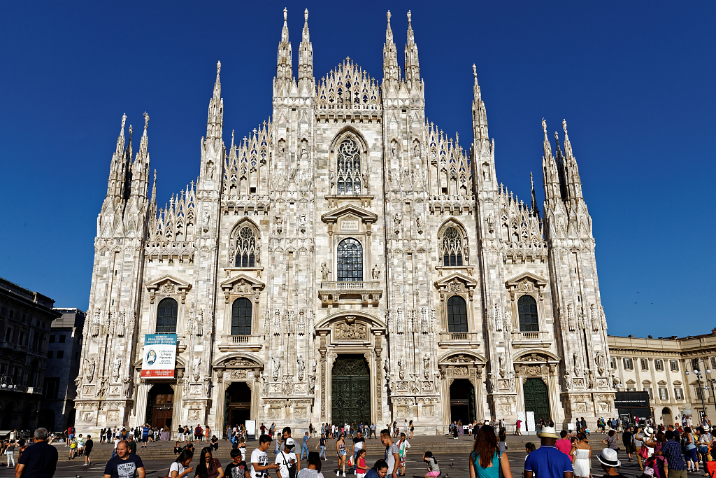 IT-Milano-Cattedrale-E6D_2016-08-13_9225_0001.jpg