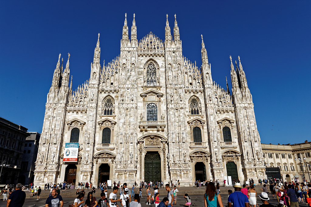 IT-Milano-Cattedrale-E6D_2016-08-13_9225_0003.jpg