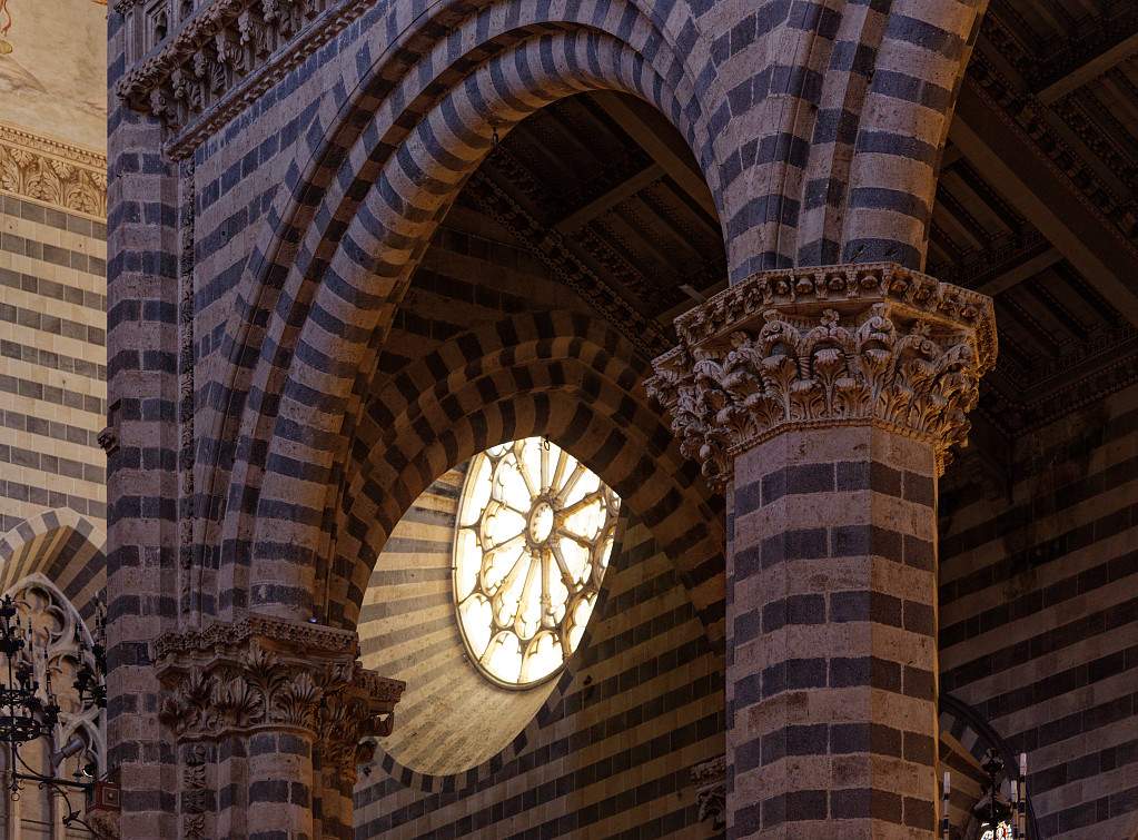 IT-Orvieto-Cattedrale-E6D_2019-08-09_4319.jpg