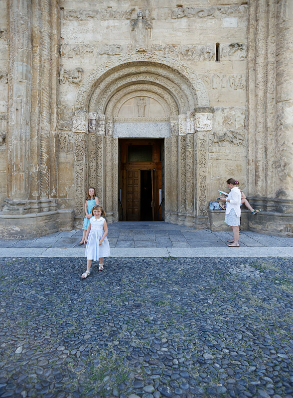 IT-Pavia-San_Michele_Maggiore-E6D_2016-08-15_9690.jpg