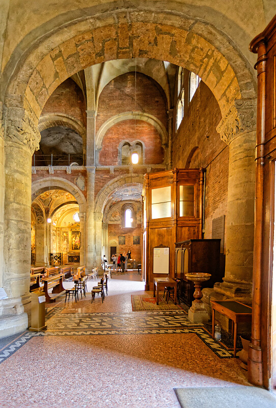 IT-Pavia-San_Michele_Maggiore-E6D_2016-08-15_9697.jpg