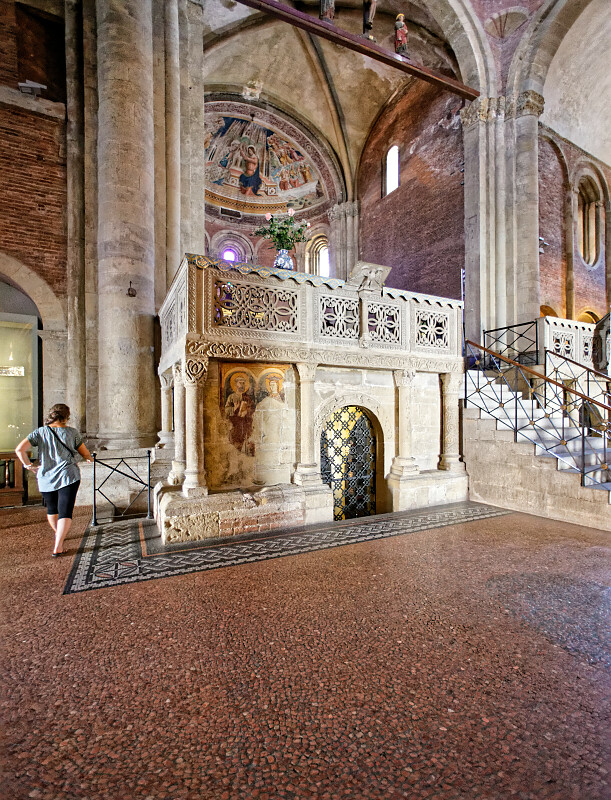 IT-Pavia-San_Michele_Maggiore-E6D_2016-08-15_9700.jpg