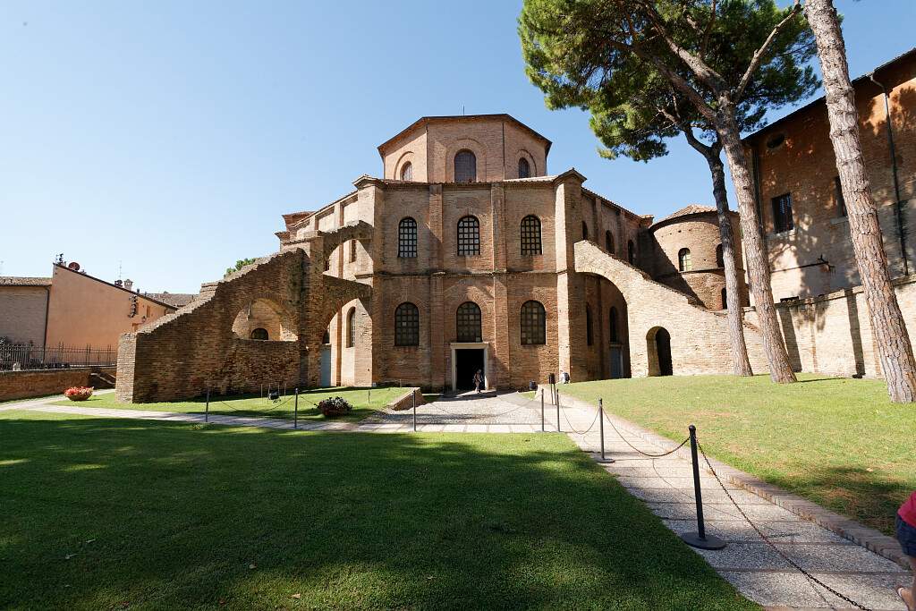 IT-Ravenna-Galla_placidia-E5D_2014-08-18_4102_0001.jpg