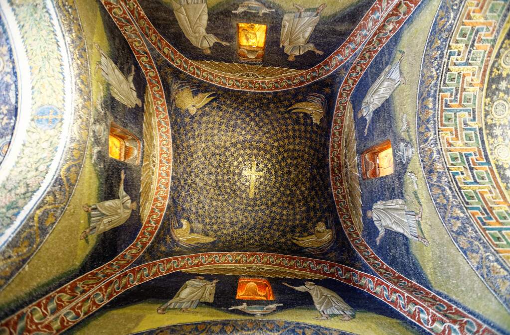 IT-Ravenna-Galla_placidia-E5D_2014-08-18_4105_0001.jpg