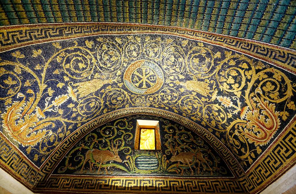 IT-Ravenna-Galla_placidia-E5D_2014-08-18_4107_0001.jpg