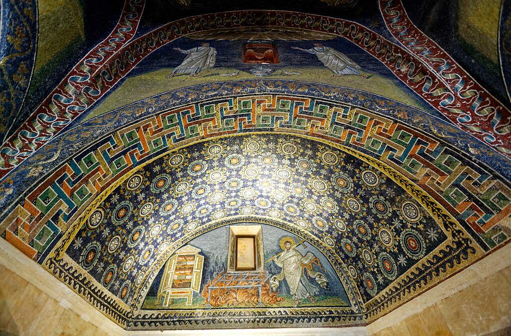 IT-Ravenna-Galla_placidia-E5D_2014-08-18_4112_0001.jpg