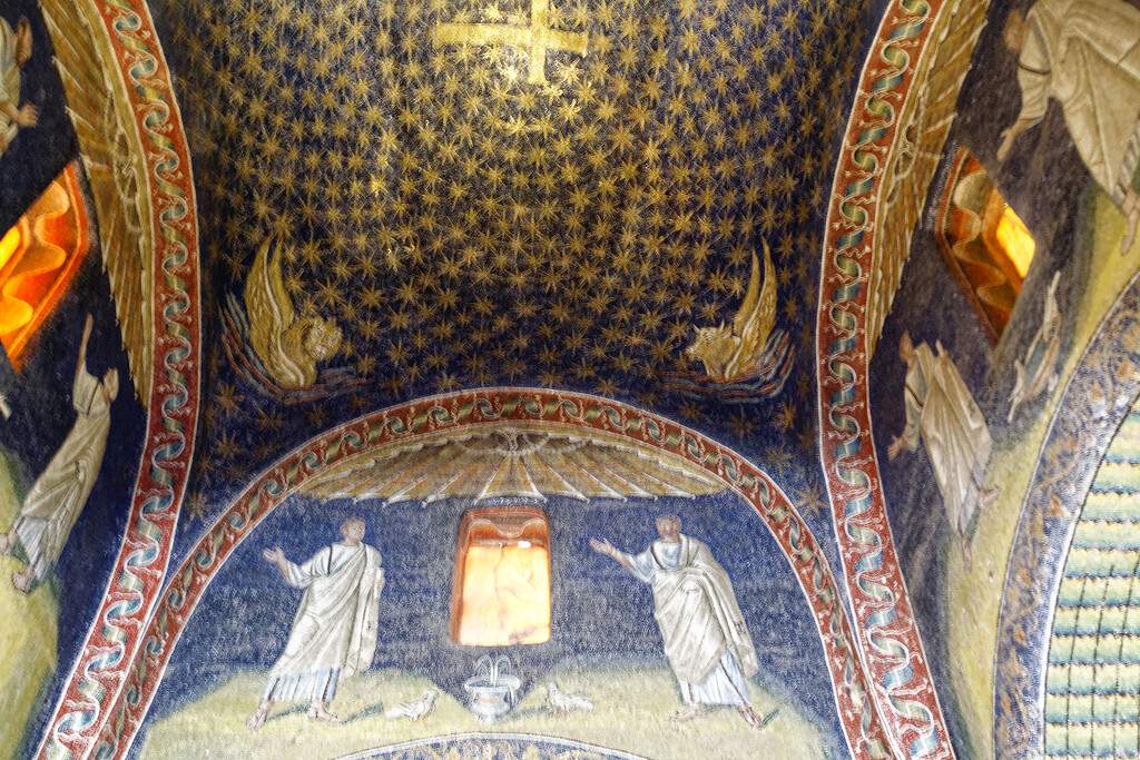 IT-Ravenna-Galla_placidia-E5D_2014-08-18_4120_0001.jpg