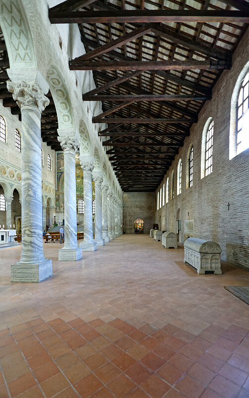 IT-Ravenna-SantApollinareinClasse-E5D_2014-08-18_4170.jpg