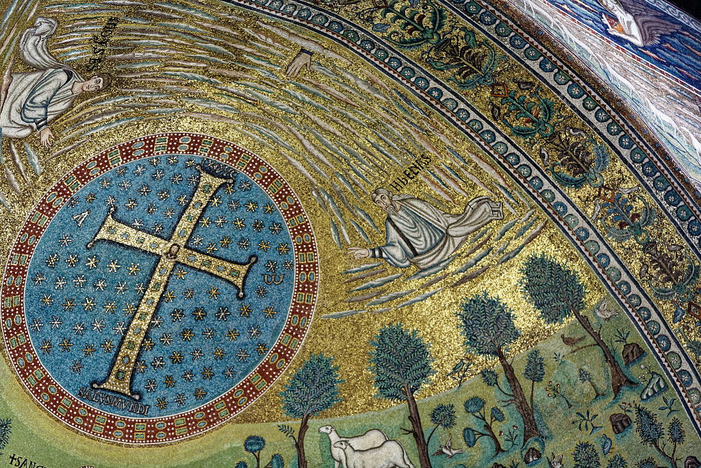 IT-Ravenna-SantApollinareinClasse-E5D_2014-08-18_4184.jpg