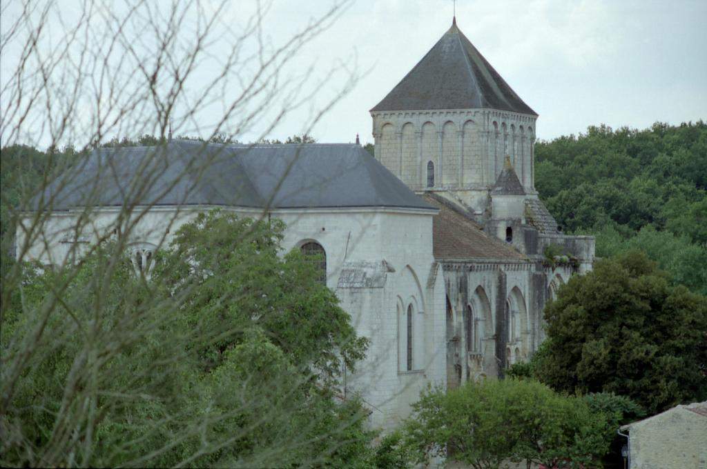 NouailleMauperthuis002.jpg