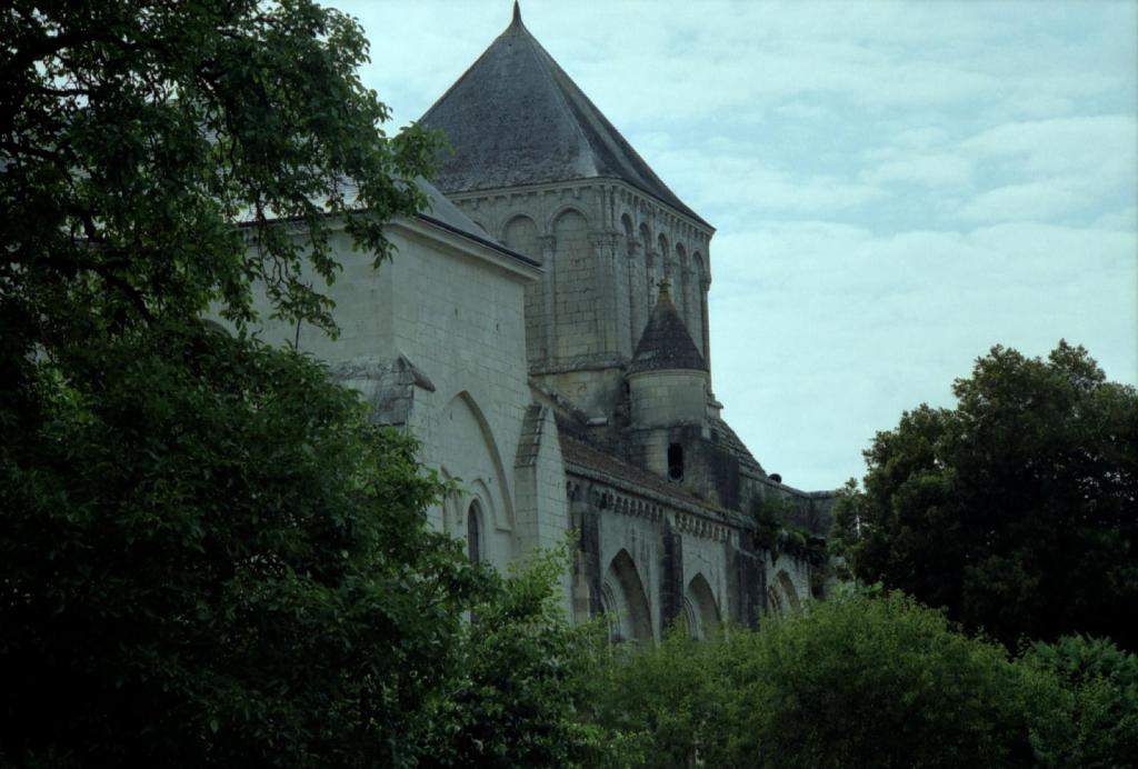 NouailleMauperthuis011.jpg