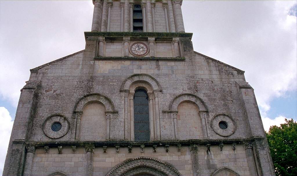 Saint_Nicholas_de_Maillezais_752-778-0011.jpg