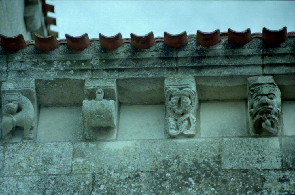 St_Nicolas_Maillezais009.jpg